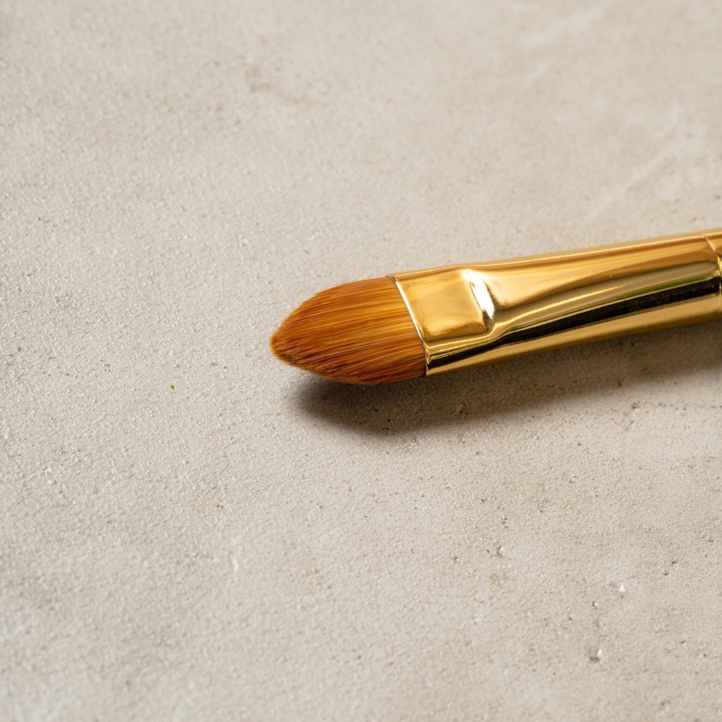 【EmayMie】コンシーラーブラシ(ハード)